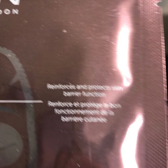 111skin Harley St. London Rose Gold Facemask - Picture 5 of 8